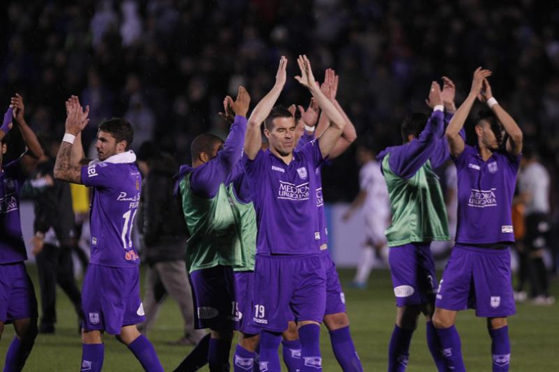 Defensor vence a Lanús en penaltis y jugará contra Huracán en cuartos