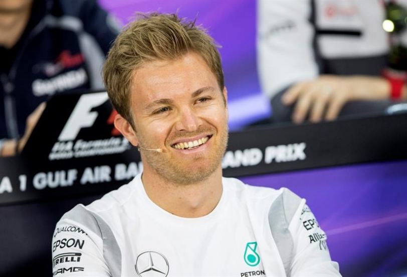 El piloto alemán de Fórmula Uno Nico Rosberg (Mercedes AMG), sonríe durante la rueda de prensa