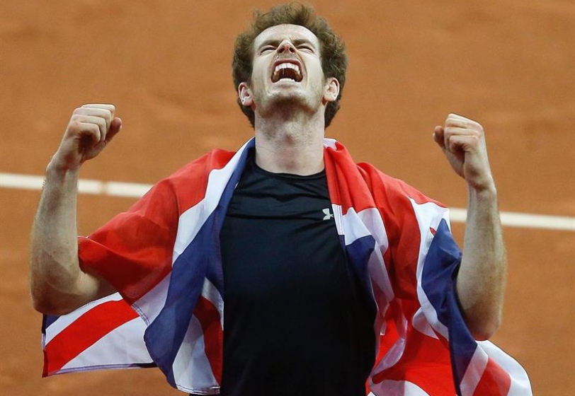 Andy Murray celebra tras ganar al belga David Goffin durante la final del Grupo Mundial de la Copa Davis entre Bélgica y Gran Bretaña en Gent, Bélgica, el 29 de noviembre de 2015. (Bélgica, Tenis) EFE / EPA / LAURENT Dubrule