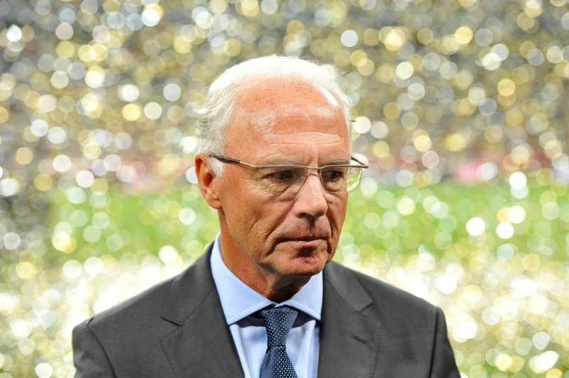 Fotografía de archivo fechada el 13 de marzo de 2010 que muestra al exfutbolista alemán Franz Beckenbauer