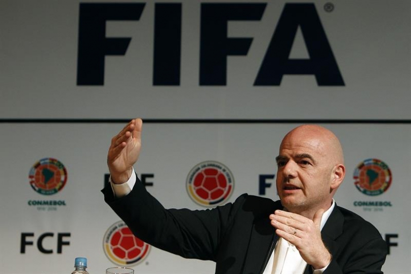 El presidente de la FIFA Gianni Infantino habla durante una rueda de prensa hoy, jueves 31 de marzo de 2016