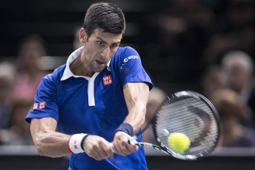 Djokovic avanza a la final de París pero pierde su primer set desde EEUU