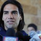 El jugador de la selección Colombia Radamel Falcao hablando con la prensa El jugador de la selección Colombia Radamel Falcao hablando con la prensa