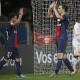 Zlatan Ibrahimovic (der) celebra con su compañero Ezequiel Lavezzi Zlatan Ibrahimovic (der) celebra con su compañero Ezequiel Lavezzi